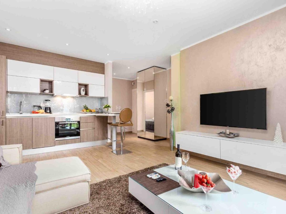 Srok Apartments With Pool Kastav Exterior photo
